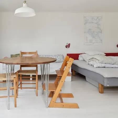 Cozy In Fejo With Kitchen Kragenæs